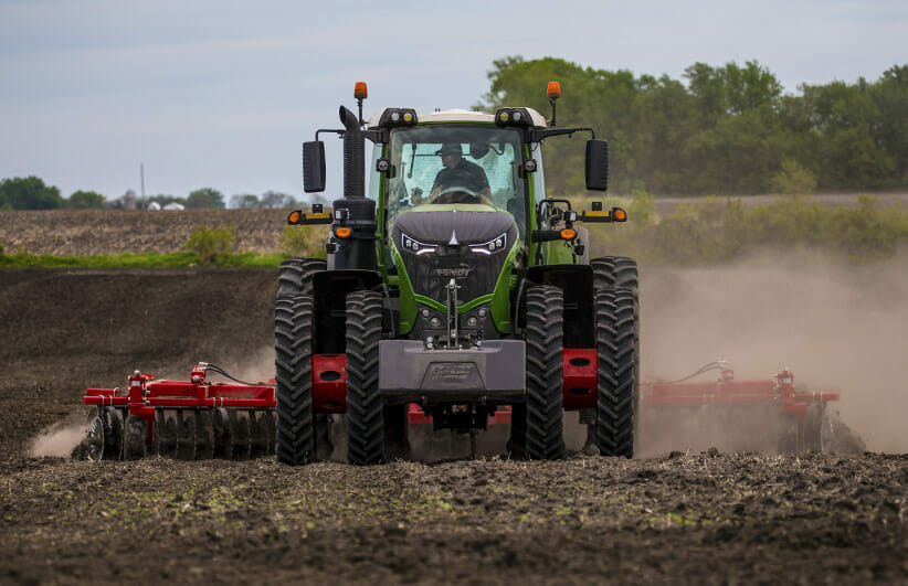 Fendt Tractor Model 1000