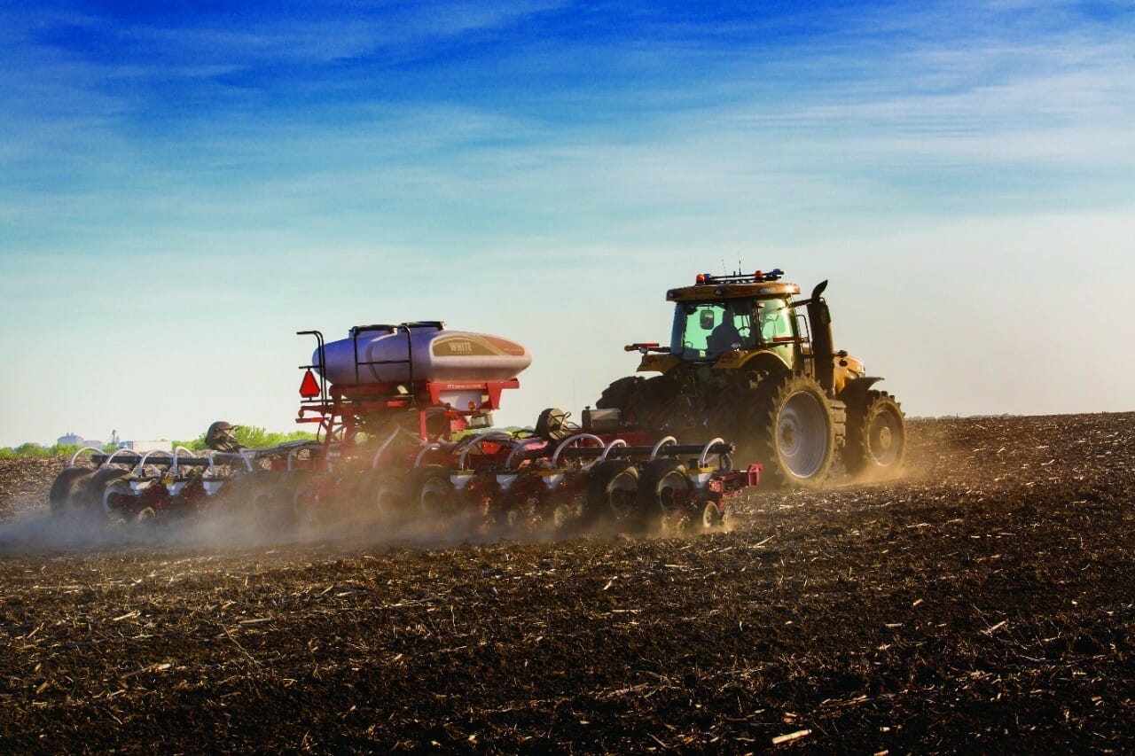 Crop Tour White Planters 9800 VE Series