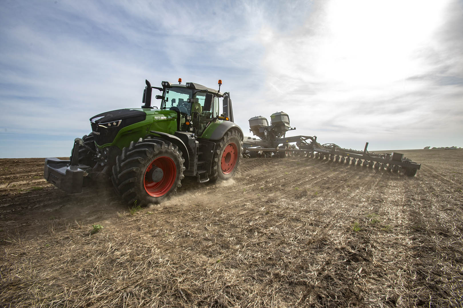 Fendt Momentum Planter working in the field