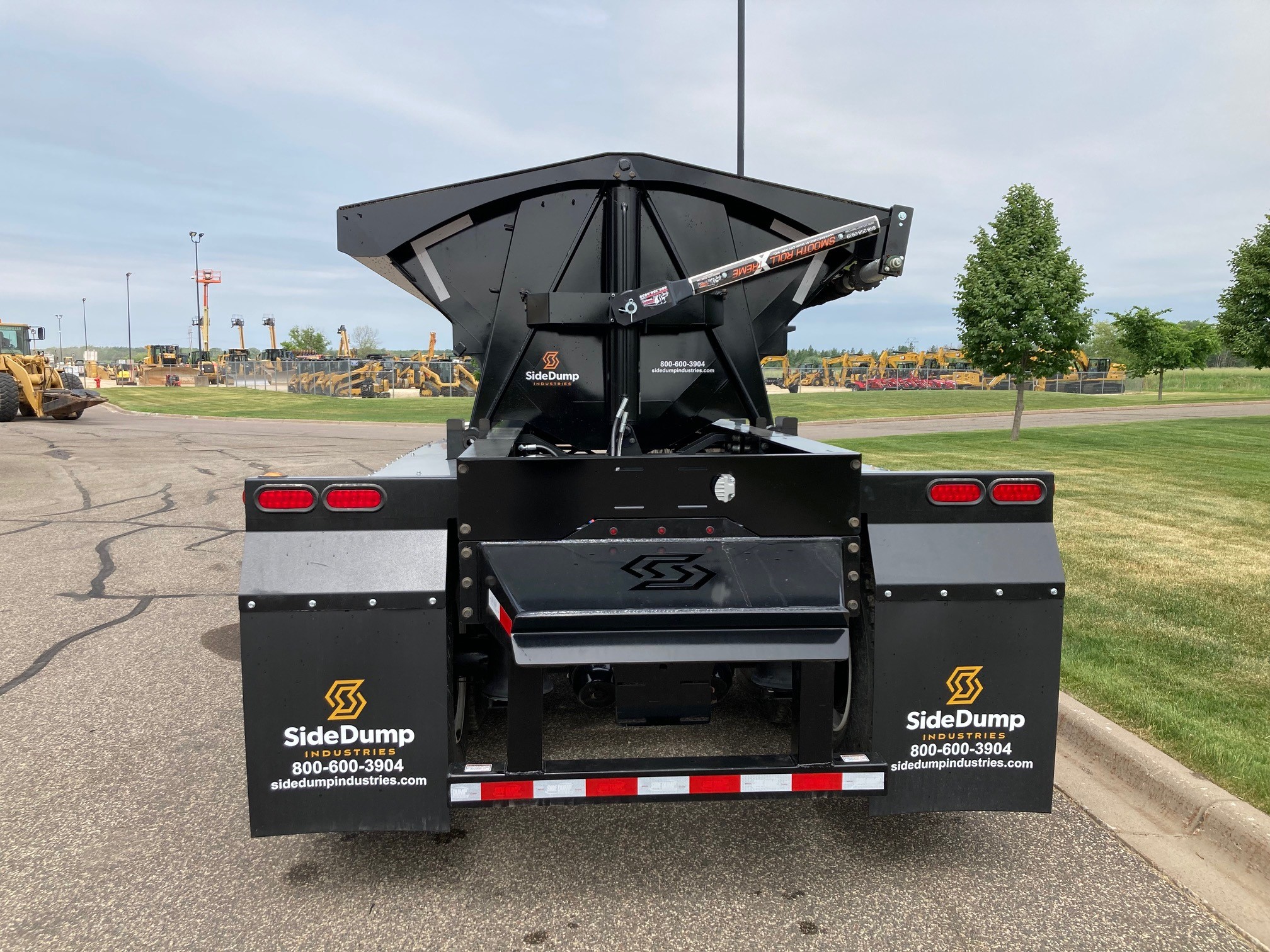 SDI-426-3 Tri Axle Spread Trailer