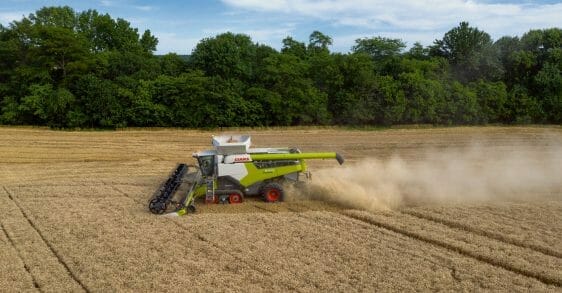 CLAAS 8000-7000 series combine side view