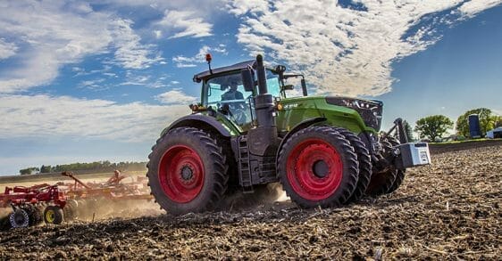 green fendt tractor in a field