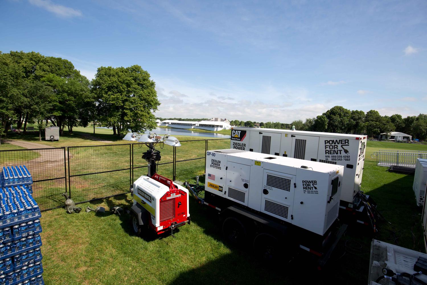CAT-generators-for-rent Rented generator at an event